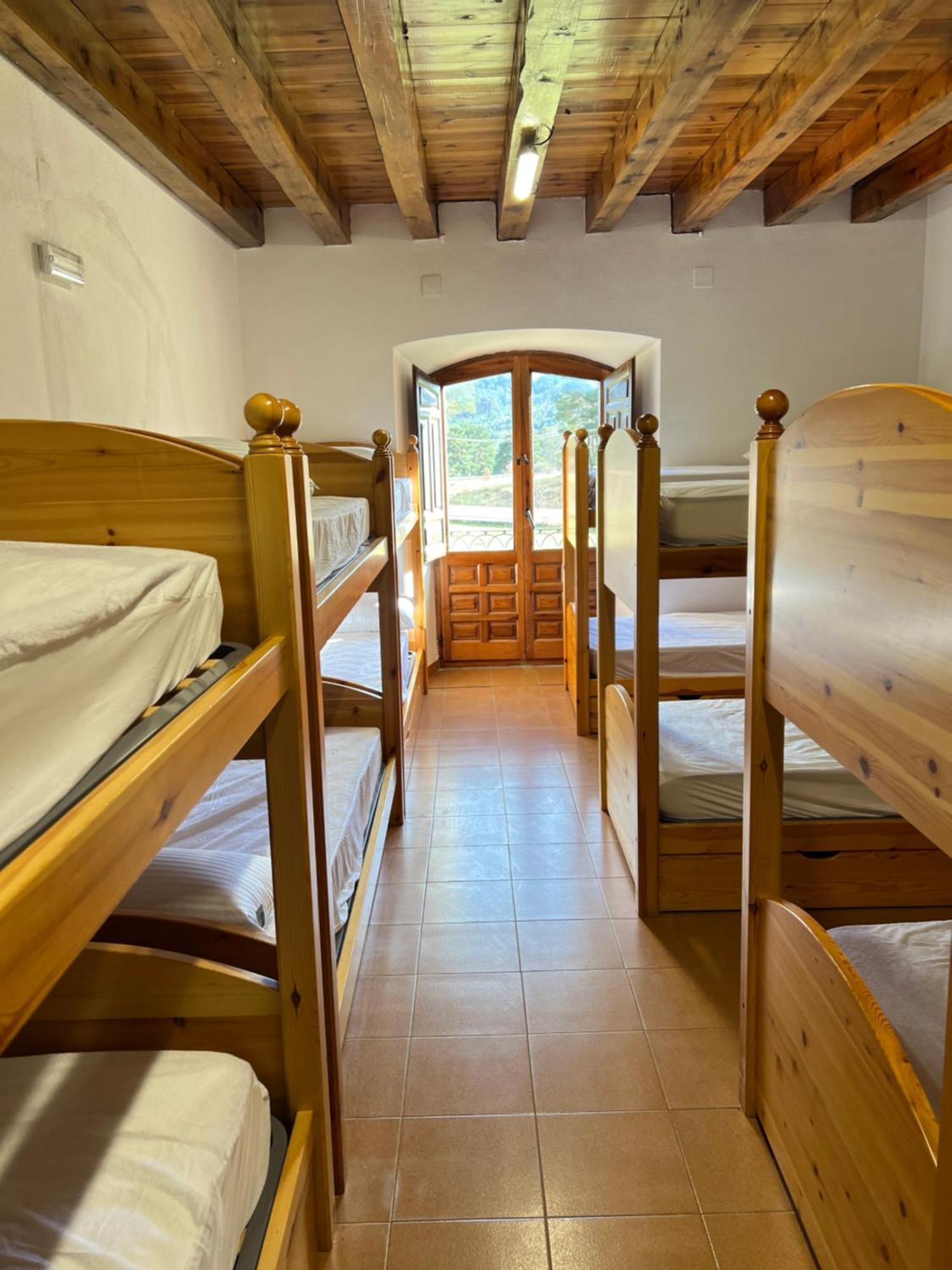 Albergue Pinares - La Casona De Revenga Regumiel de la Sierra Exteriör bild